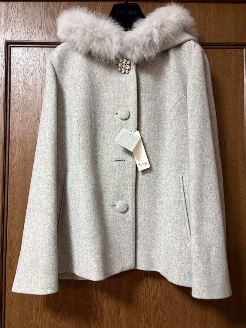 【タグ付新品】エフデ　フォックスファー付フードコート 大きいサイズ17号 日本製