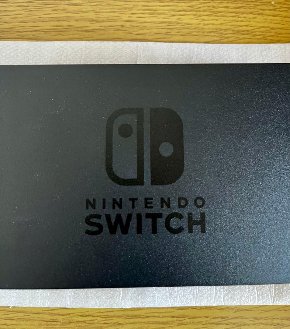 【美品・お買い得品】Nintendo Switch +マリオカート8デラックス