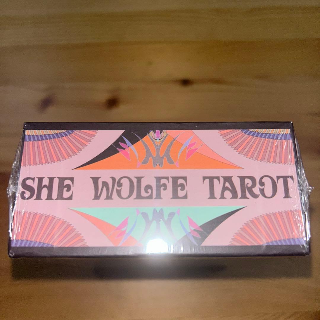 お値下げ　貴重　新品未開封　SHE WOLFE TAROT