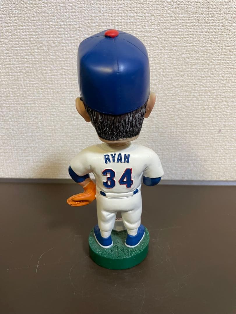 レア! ノーランライアン　レンジャーズ 2001 球場配布ボブルヘッド