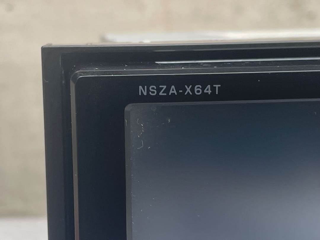 トヨタ純正8インチSDナビ　NSZA-X64T　ロック無し　地図2017年秋版