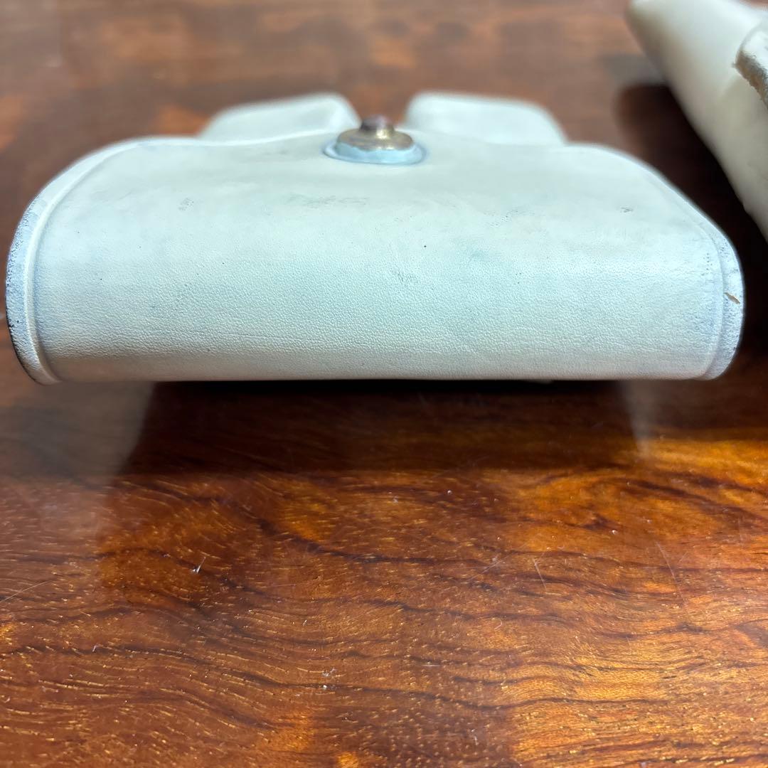 ホワイトレザー ホルスター　0205o232