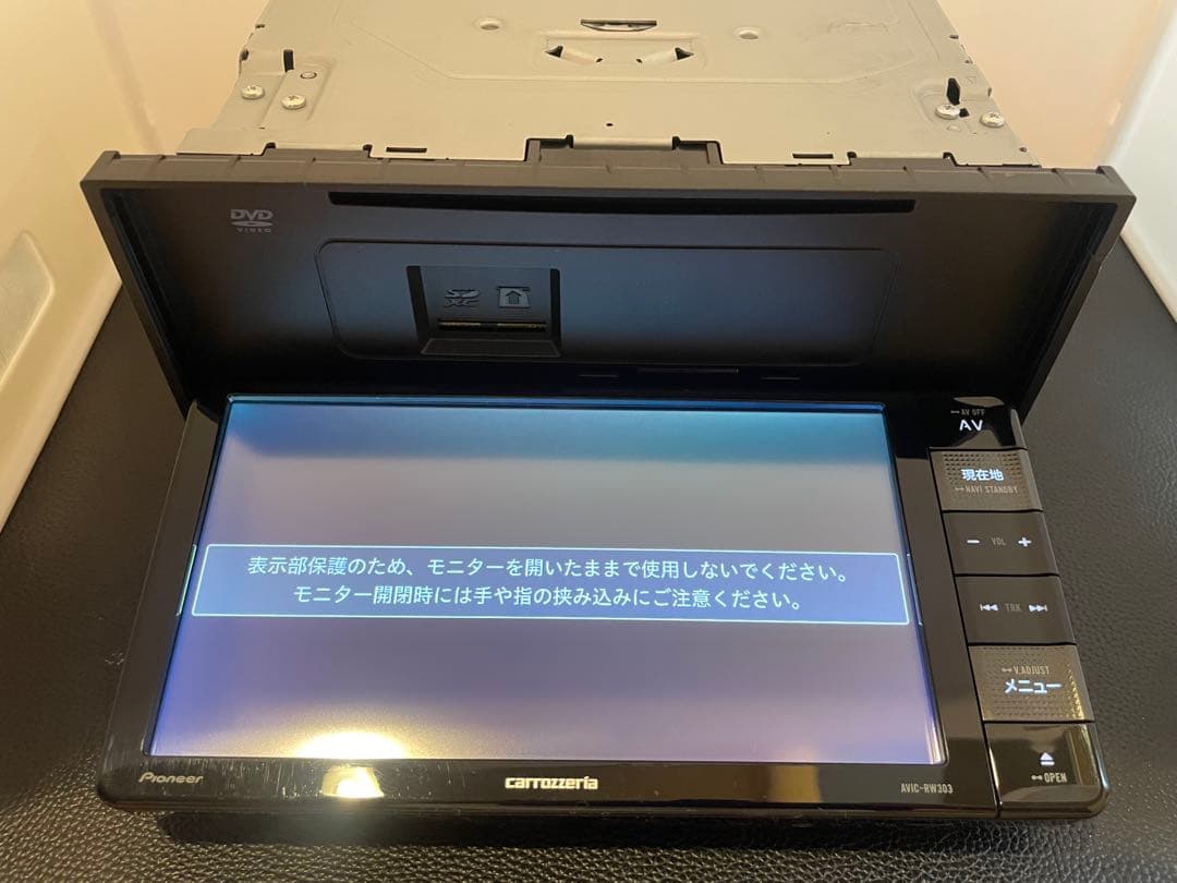 最新地図楽ナビAVIC-RW303中古200mm7Ｖ型ワンセグTV最新オービス