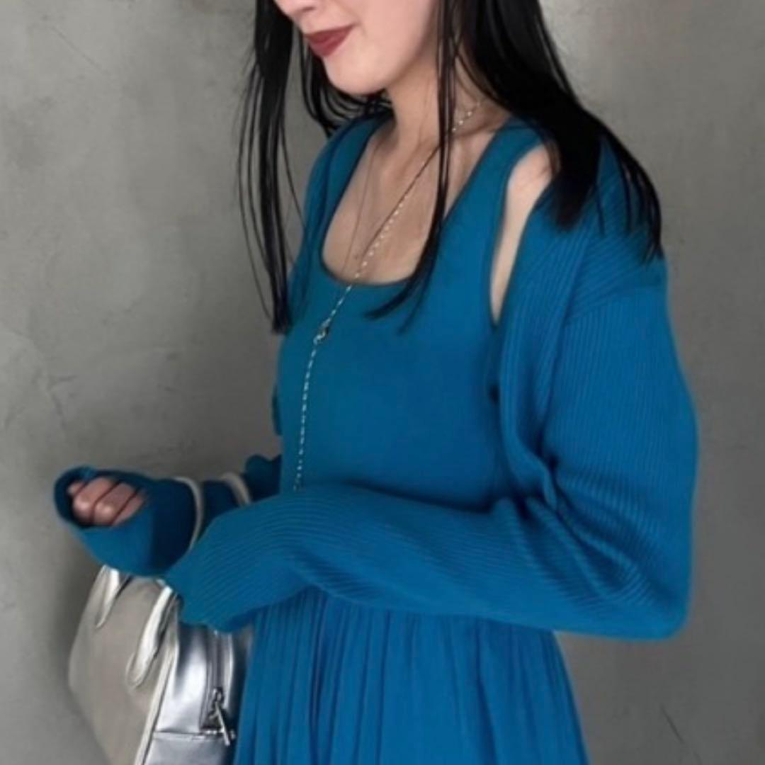 【セットアップ】ニットコンビタックティアードワンピース カーディガン ブルー