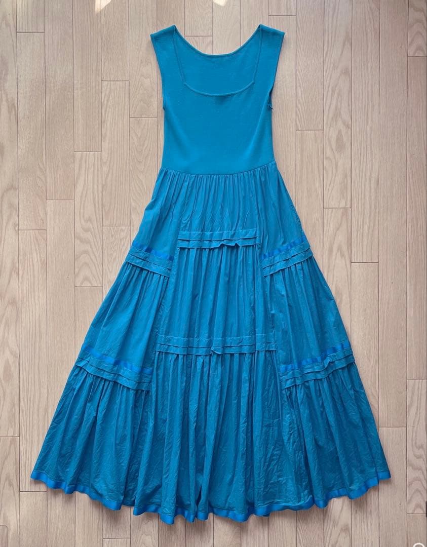 【セットアップ】ニットコンビタックティアードワンピース カーディガン ブルー