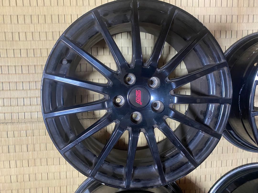やぶさん専用　wrx sti vab前期 18インチ ブラックスポークホイール