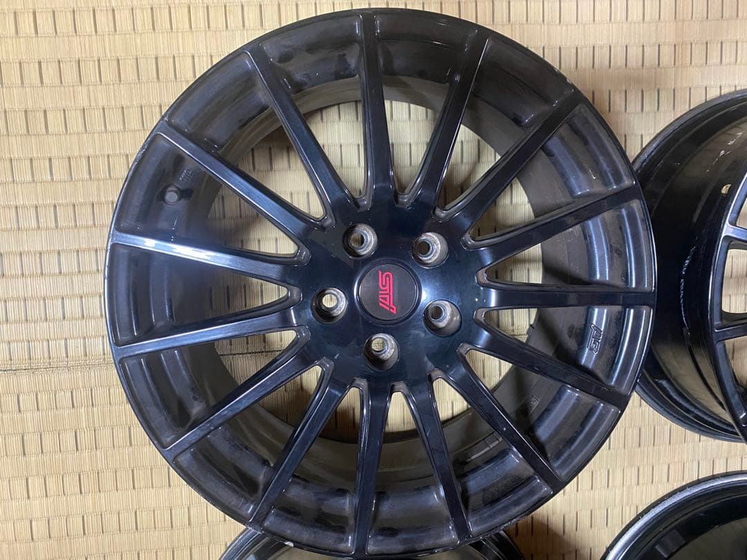 やぶさん専用　wrx sti vab前期 18インチ ブラックスポークホイール