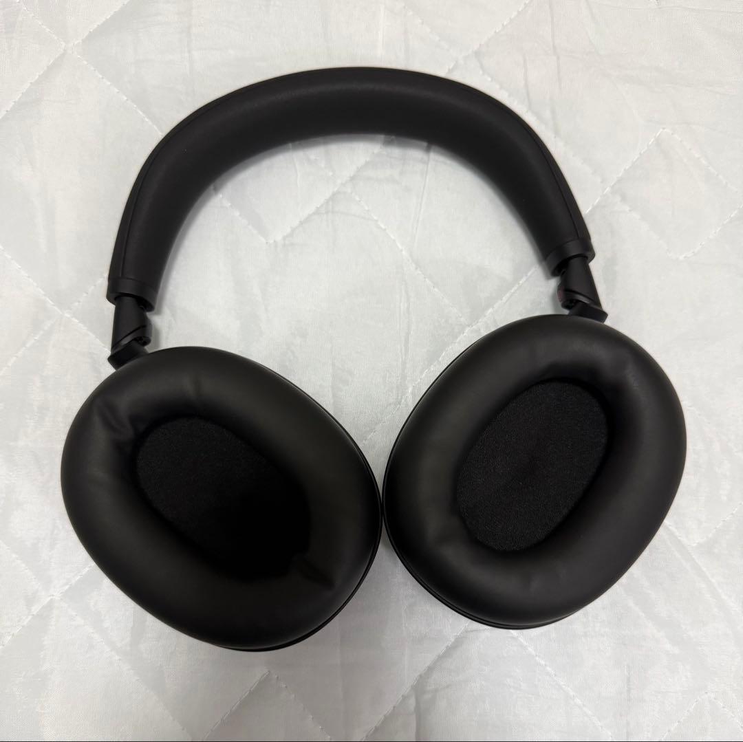 SONY WH-1000XM6 - 付属品: 収納ケース、充電ケーブル