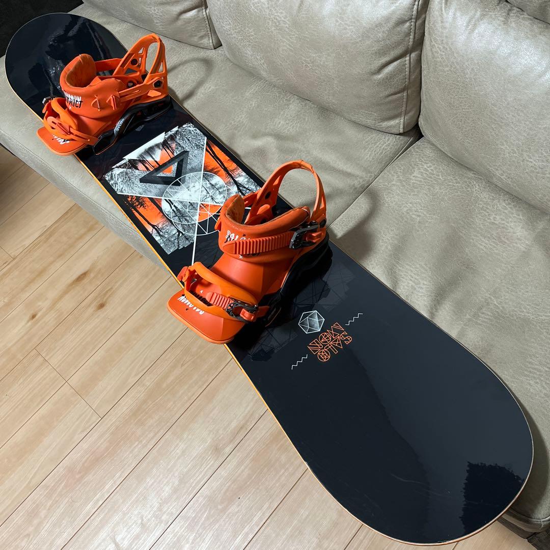 SALOMON SIGHT 156 × SALOMON DISTRICT M