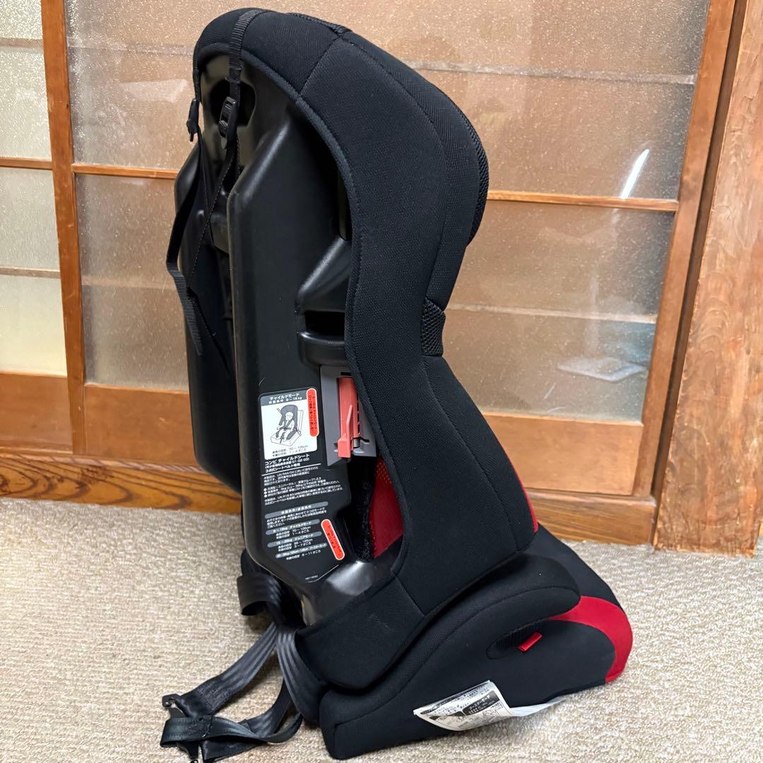 美品 コンビ シートベルト固定 チャイルド&ジュニアシート
