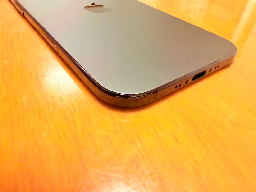 スンスン　iPhone Air SpaceBlack 256GB 本体