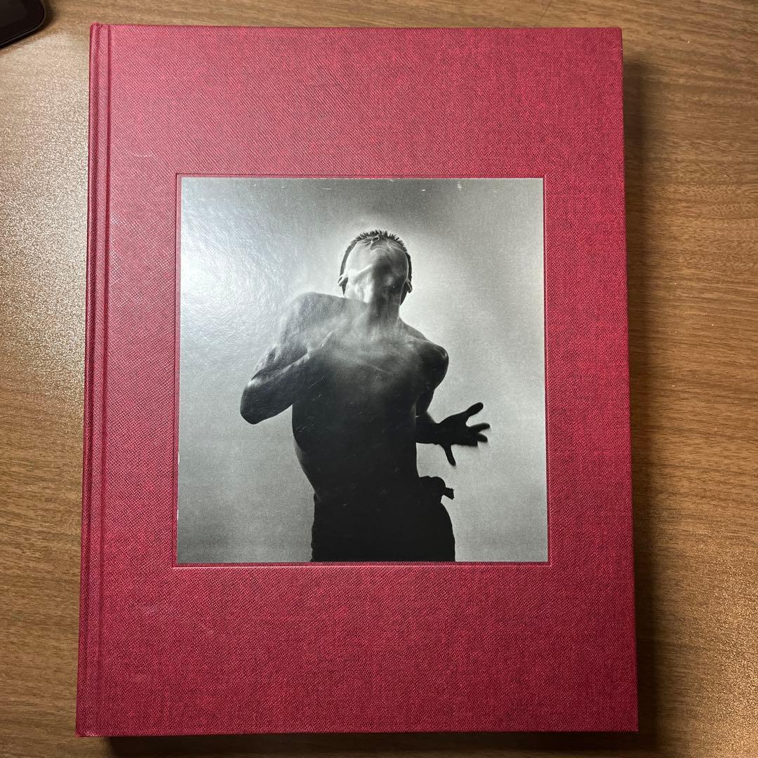 細江英公（Eikoh Hosoe日本語版）【サイン入り】