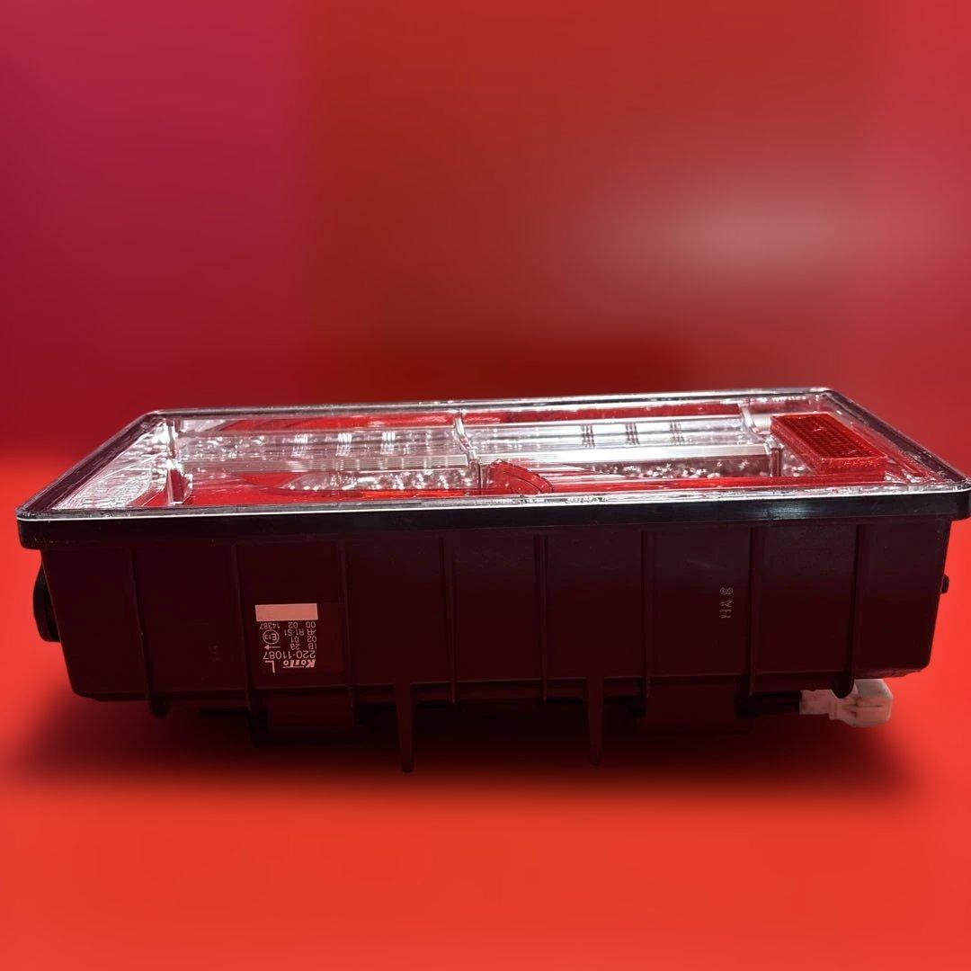 No.35 小糸　トラック用 4t 10t ノーマルタイプ（助手席側）左Ｌ