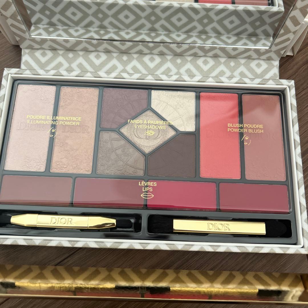 DIOR エクランクチュール マルチユースパレット クリスマスコフレ2024