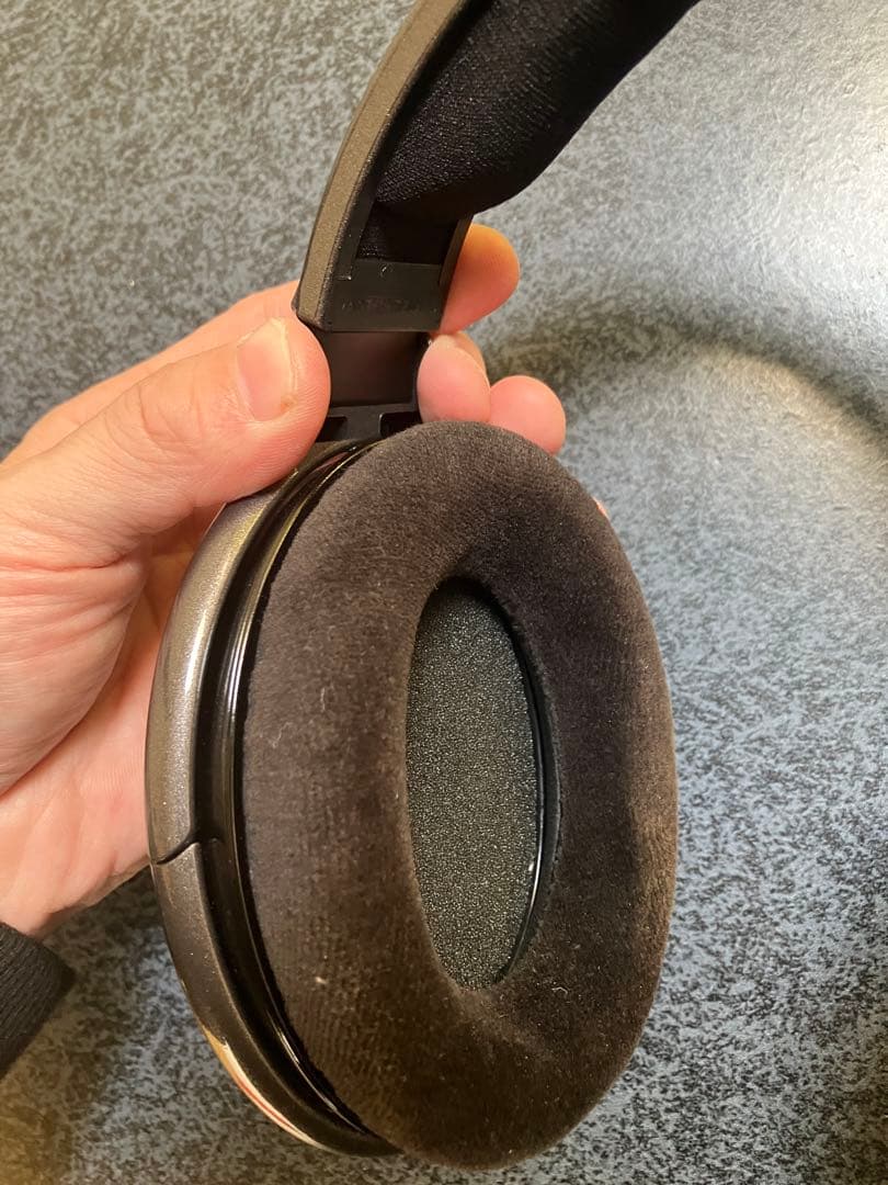 ヘッドホン Sennheiser HD 650