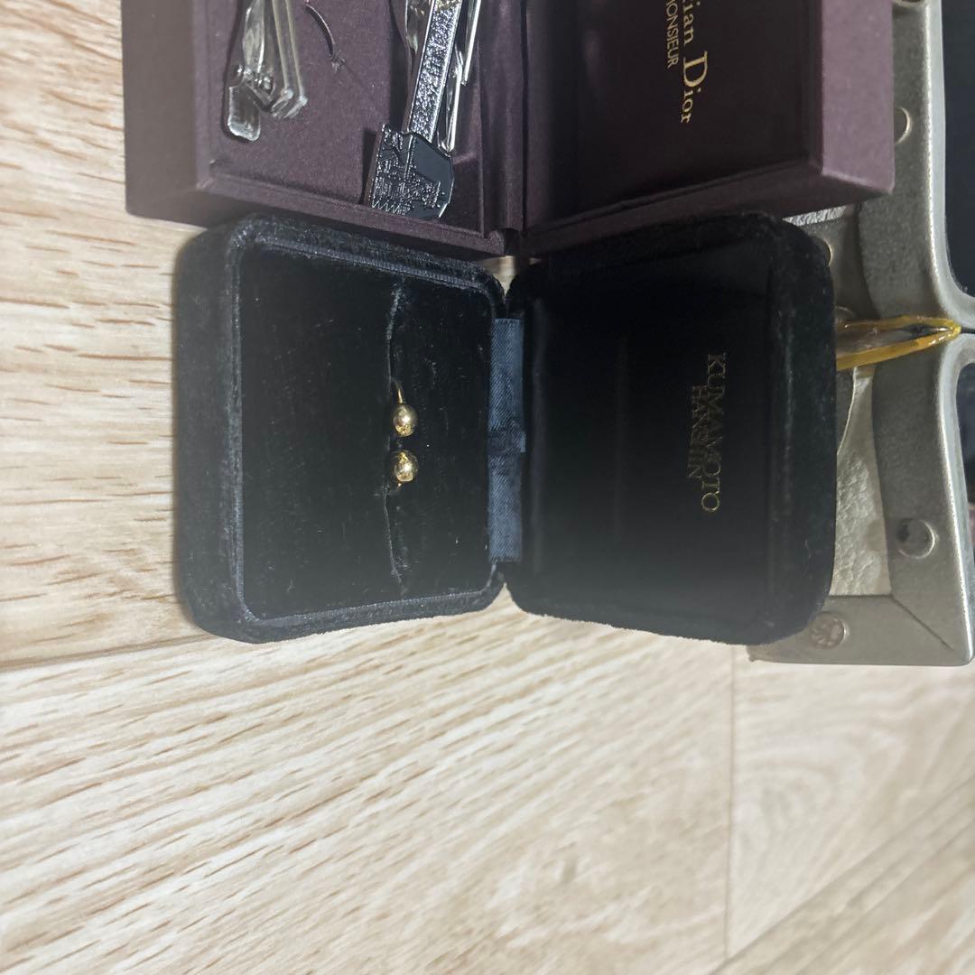 多様なアクセサリー、タイピン、カブスボタン他