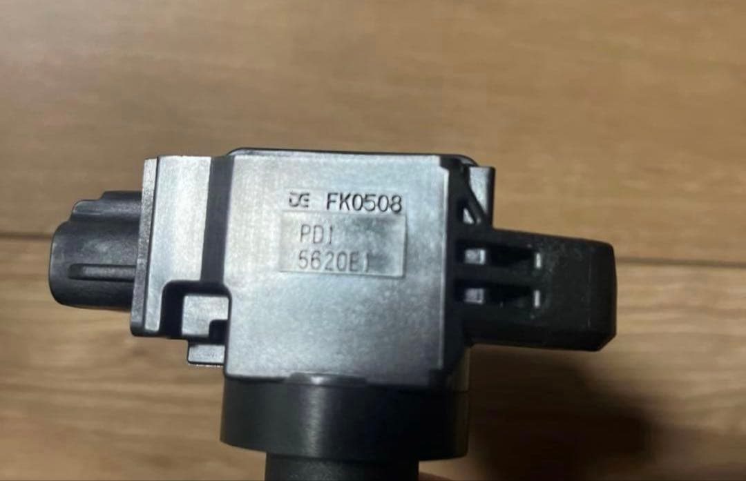 スズキ　イグニッションコイル33400-63R00 新品