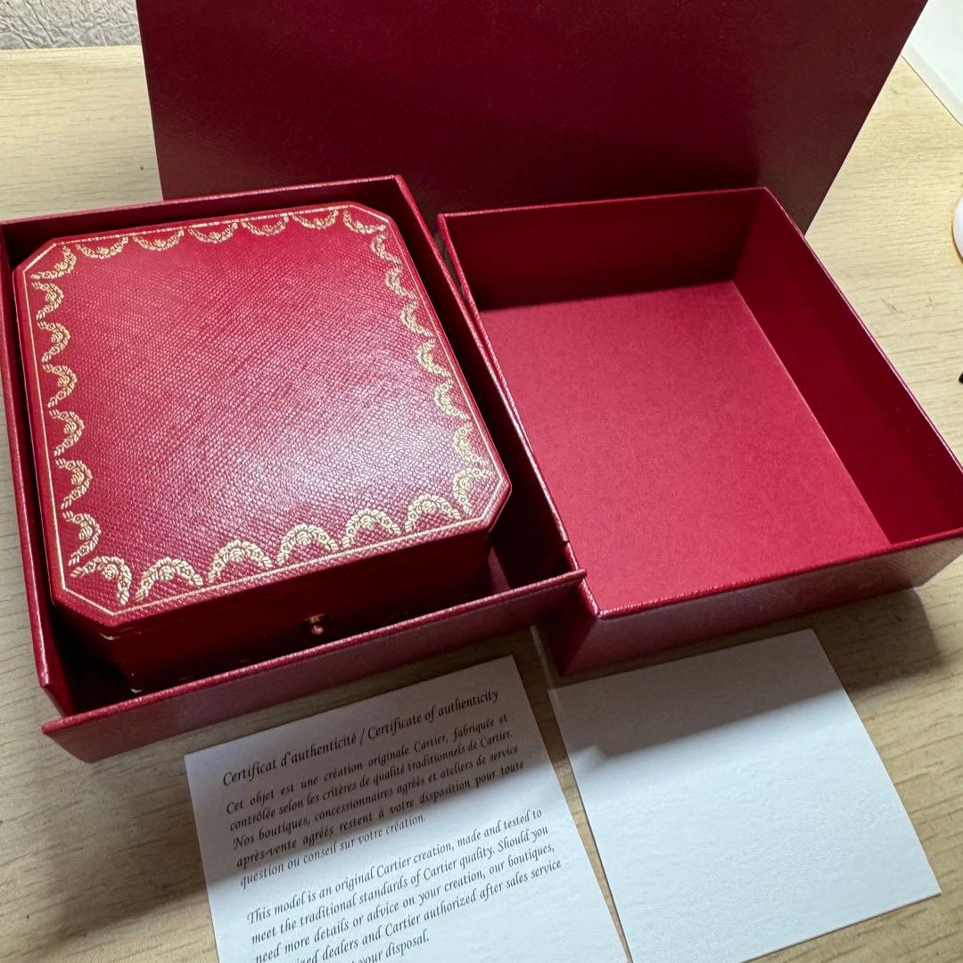 【新品未使用】カルティエ カフリンクス 箱、袋付き