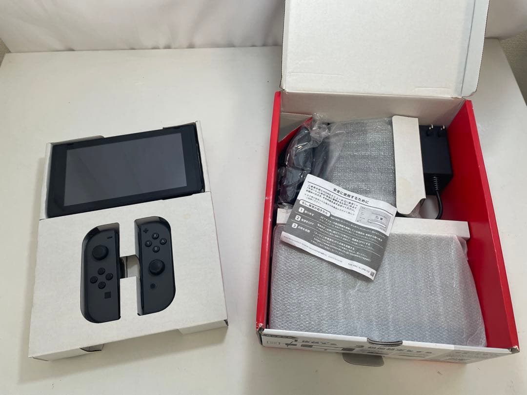 【ジャンク】Nintendo Switch グレー本体新型　Joy-Con付き