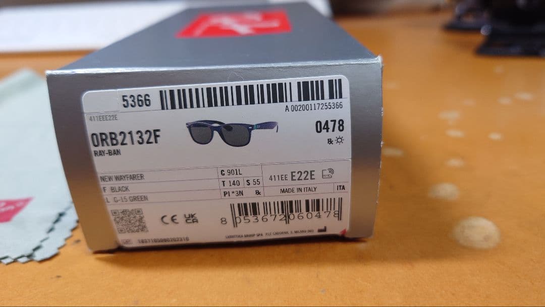 Ray-Ban NewWayfarer サングラス RB2132F