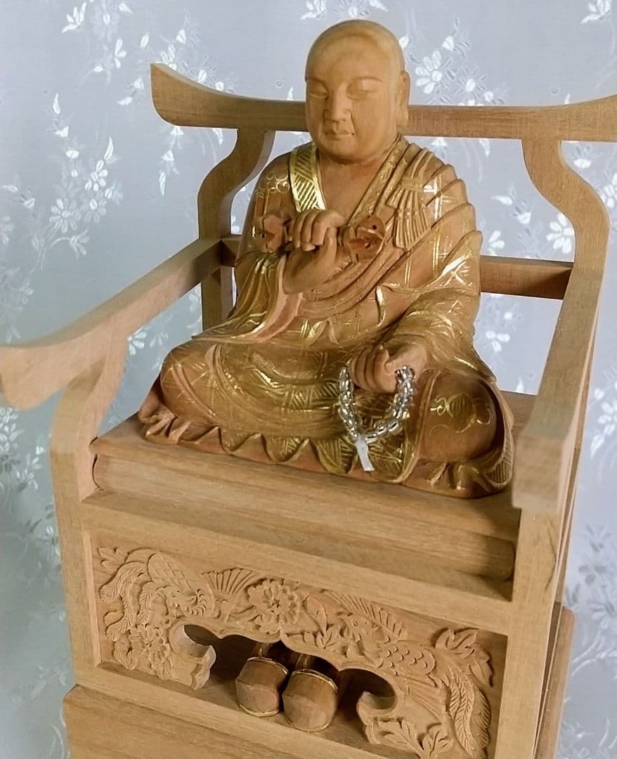 弘法大師坐像 空海 お大師さま 2.5寸#027 ◆白檀 木彫 仏像