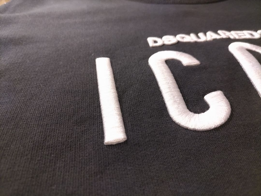 うー DSQUARED2 ICON刺繡スウェットトレーナー