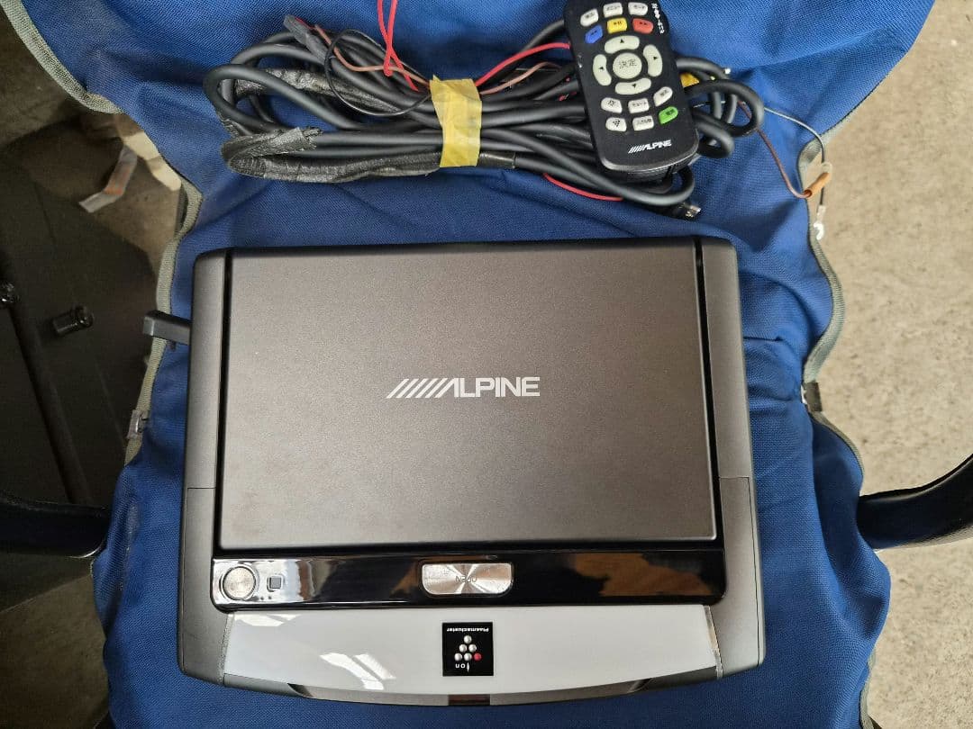 ALPINE PCX-3300B フリップダウンモニター