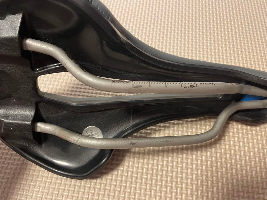 セライタリア FLITE BOOST Ti316 GRAVEL グレー