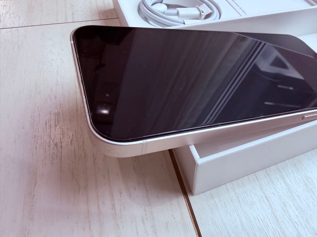 Apple iPhone 12ホワイト 64G 本体 極美品 おまけ付き