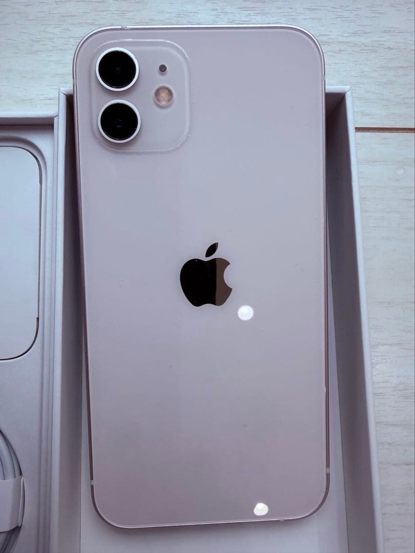 Apple iPhone 12ホワイト 64G 本体 極美品 おまけ付き