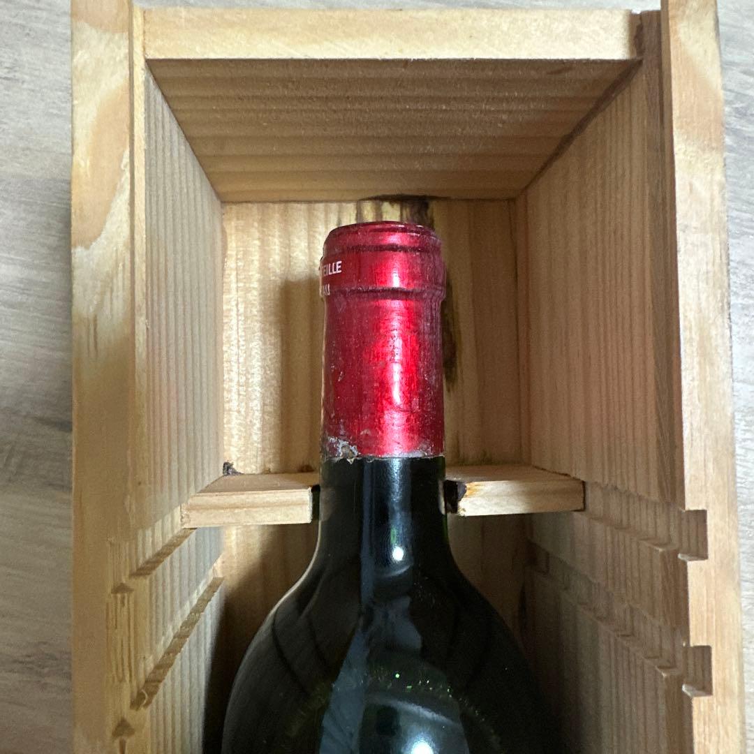 シャトーペトリュス赤ワイン 木箱付き