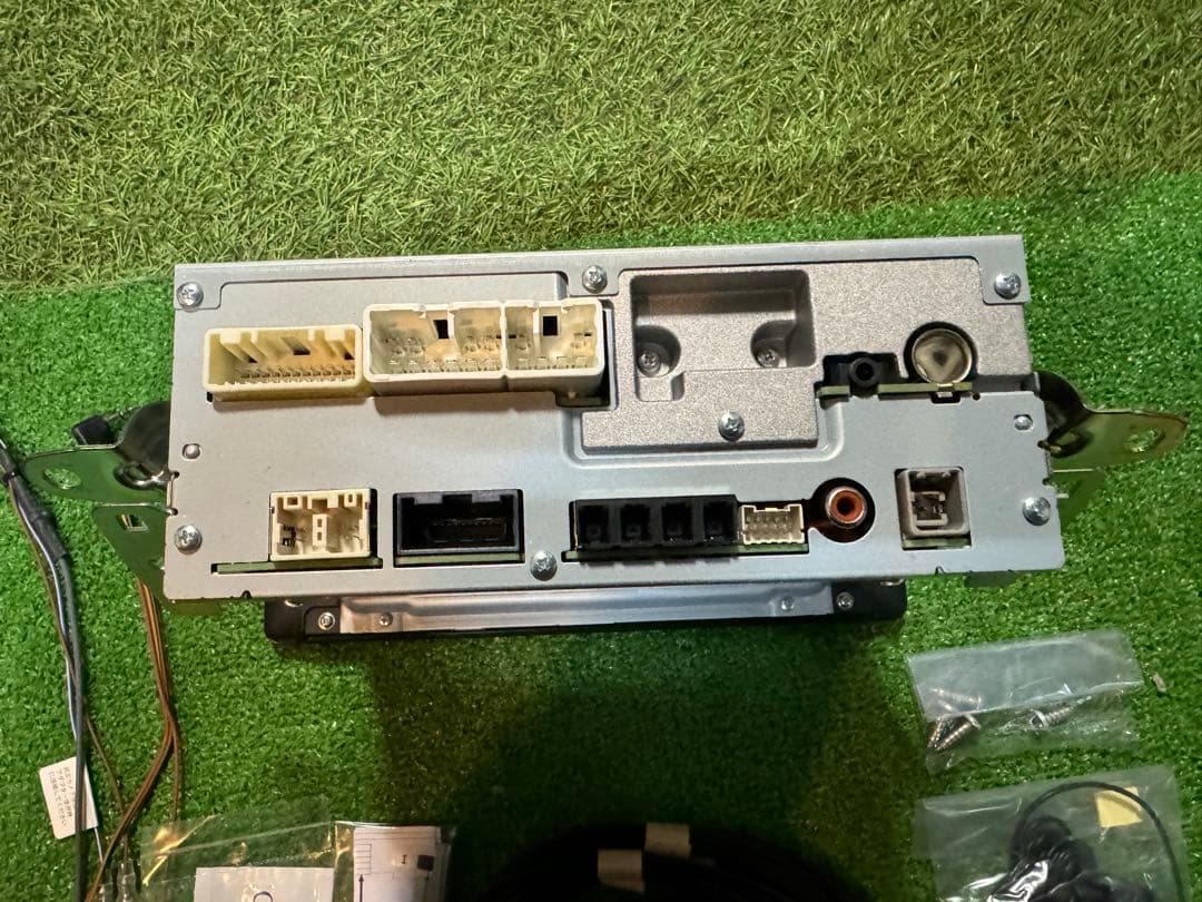 新車外し DAIHATSU 9インチ ディスプレイオーディオ　オマケ付き