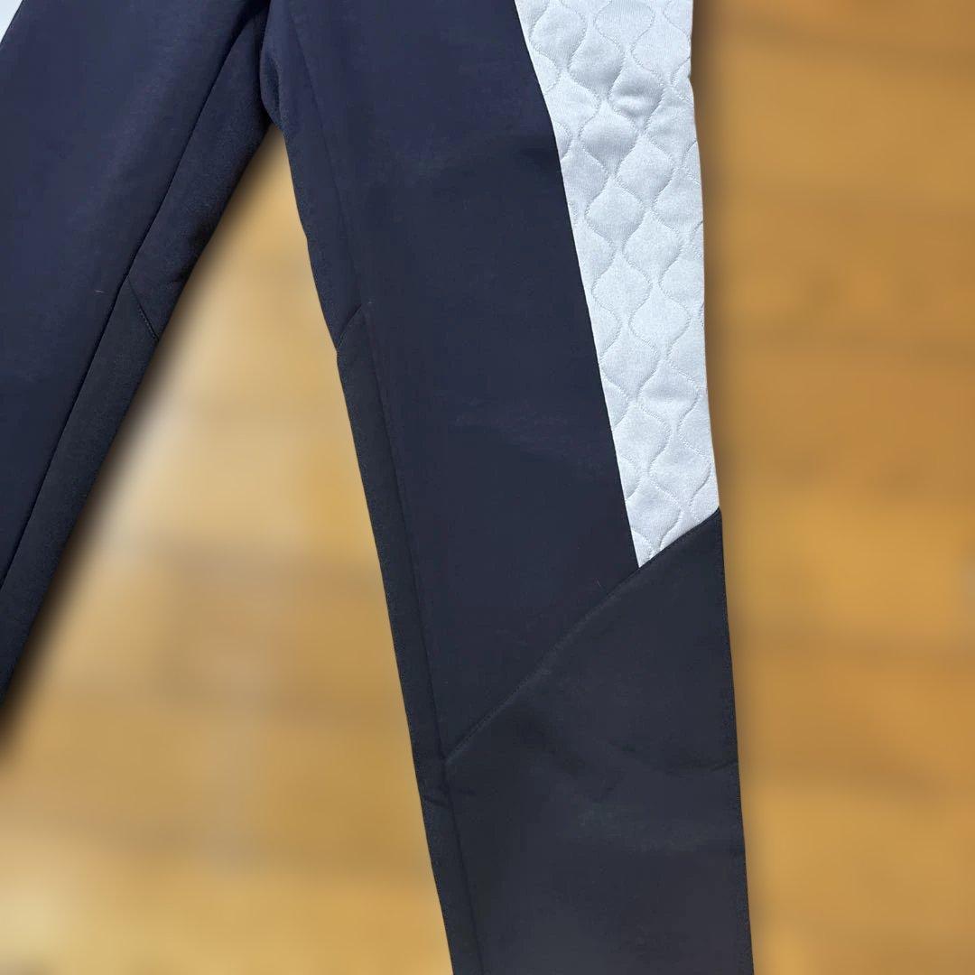 ディセンバーメイ レディースグレー ✖️ネイビーパンツ Sサイズタグ付き新品未使用