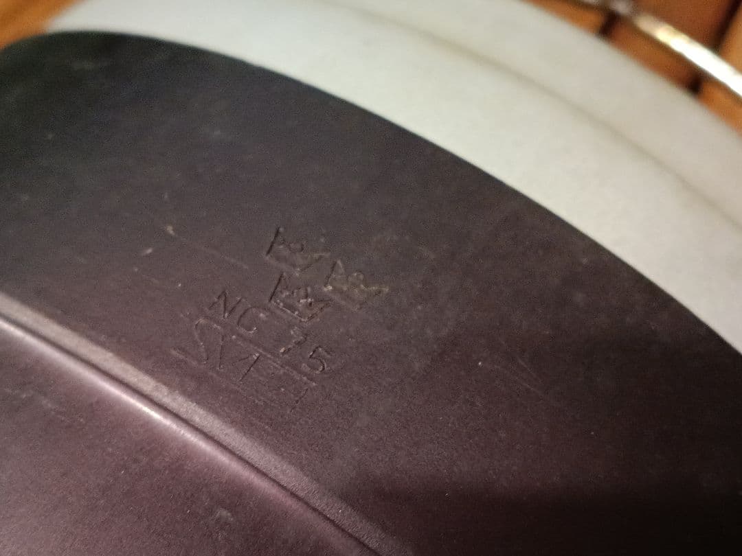 スウェーデン軍 飯盒 スウェーデン飯盒 スリークラウン刻印あり