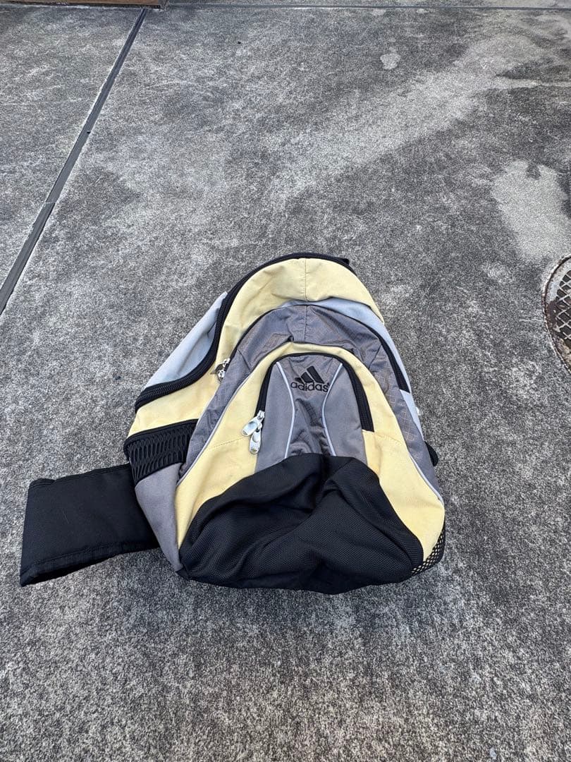 adidas ワンショルダー　バック　y2k