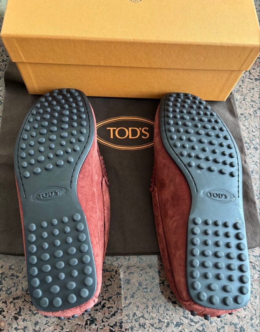 美品！TOD'S トッズ スエードドライビングシューズ 色 : バーガンディ