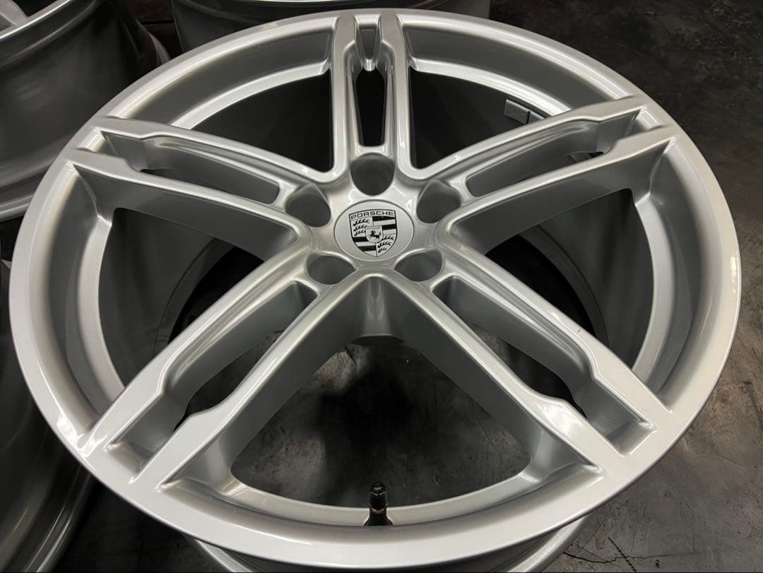 ポルシェ マカン 純正 19インチ アルミホイール