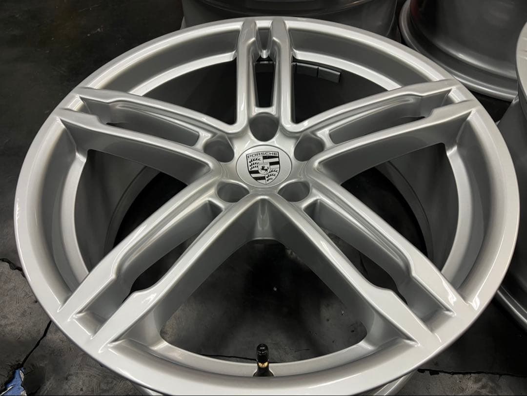 ポルシェ マカン 純正 19インチ アルミホイール