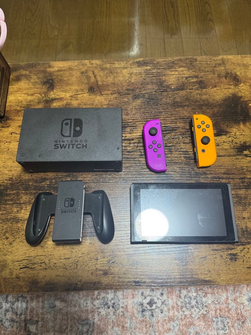 Nintendo Switch 本体 オレンジ・パープルJoy-Con付き