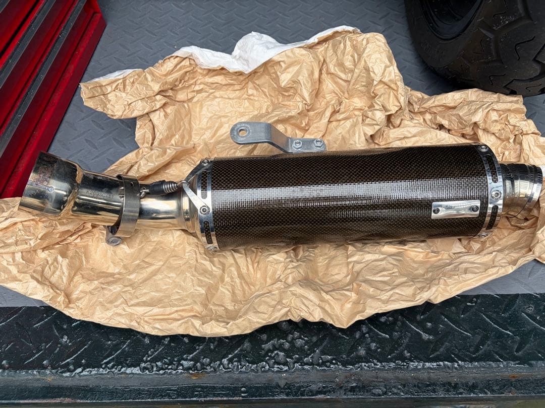 YOSHIMURA Z900RS用カーボンスリップオンマフラー