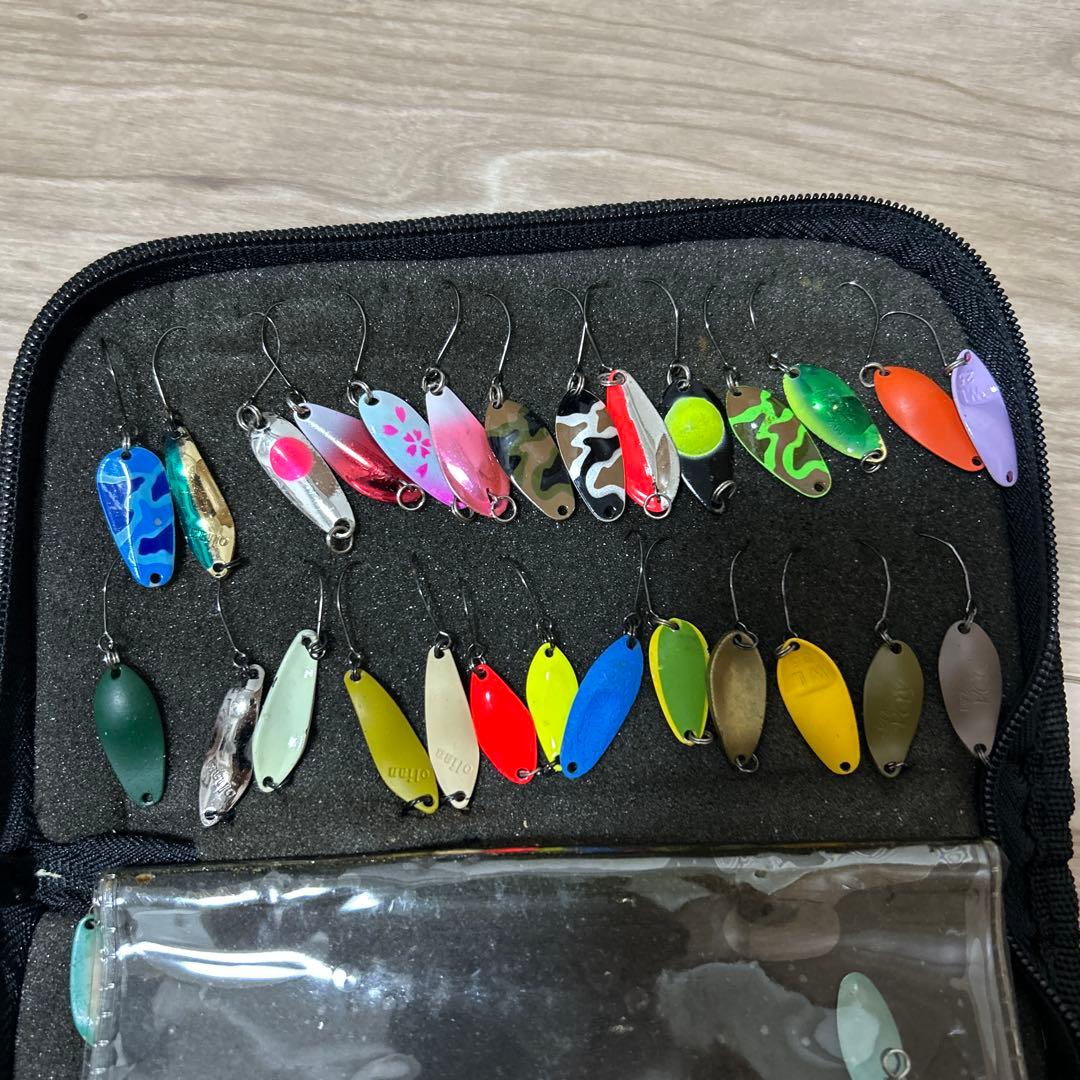 管理釣り場スプーンルアー60個セット Brave収納ケース付き