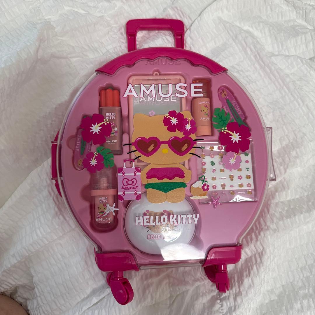 完売品　AMUSE 日焼けキティ　フルメイクキャリー　イエベ