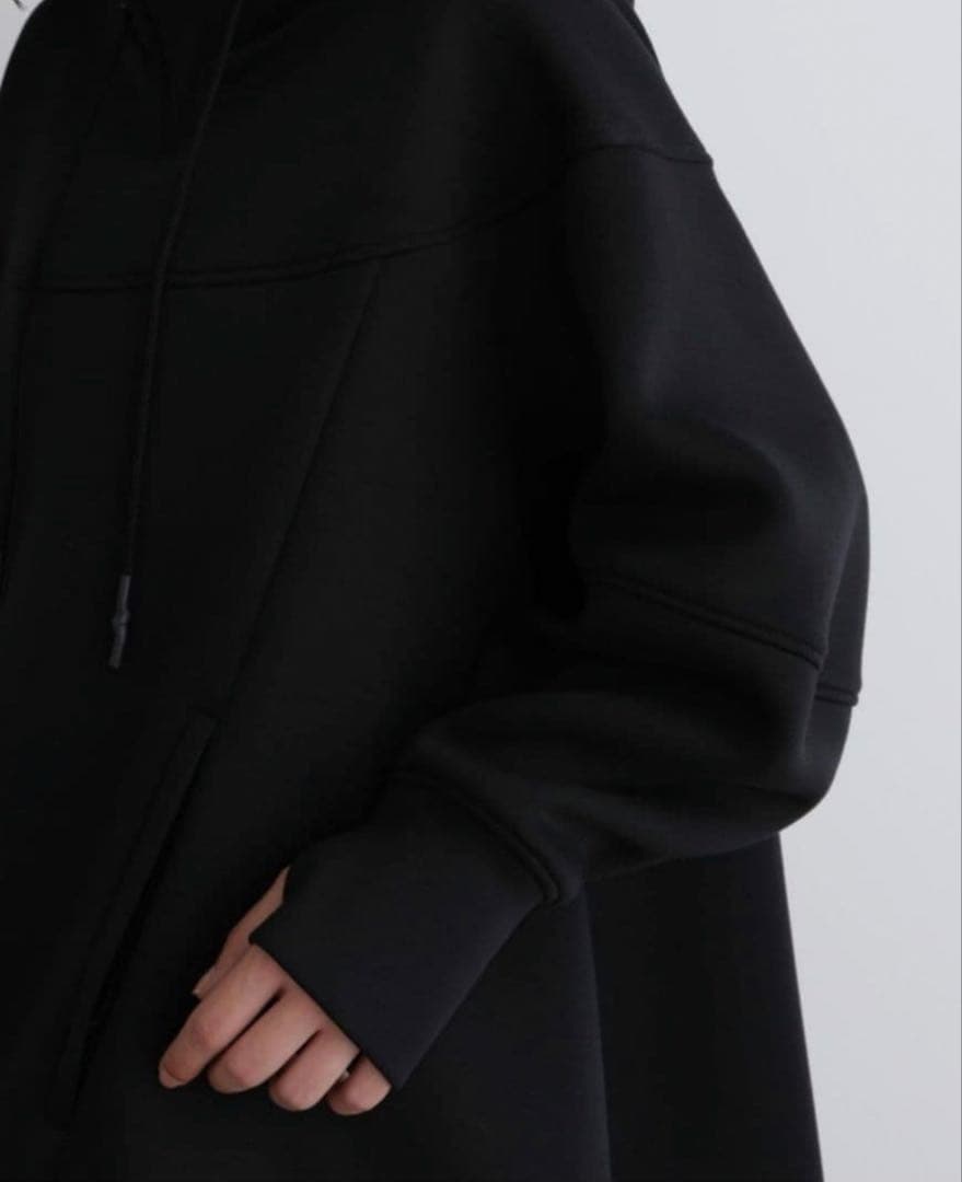 美品✨　ルフィル　スポーツ　テックダンボールジャージーフーディ