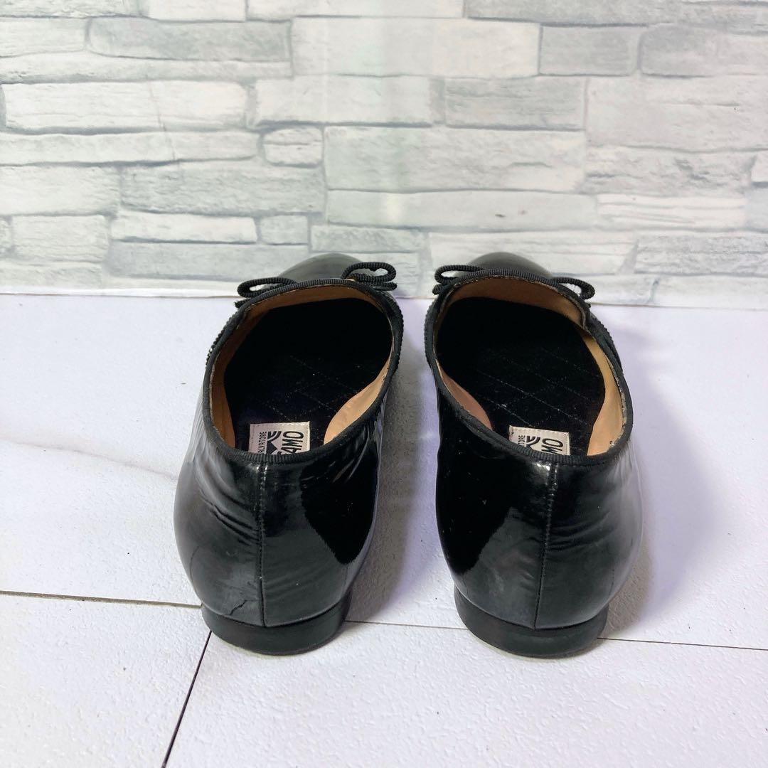 サルヴァトーレフェラガモ ヴァラリボン フラットシューズ スコッティ 黒 25