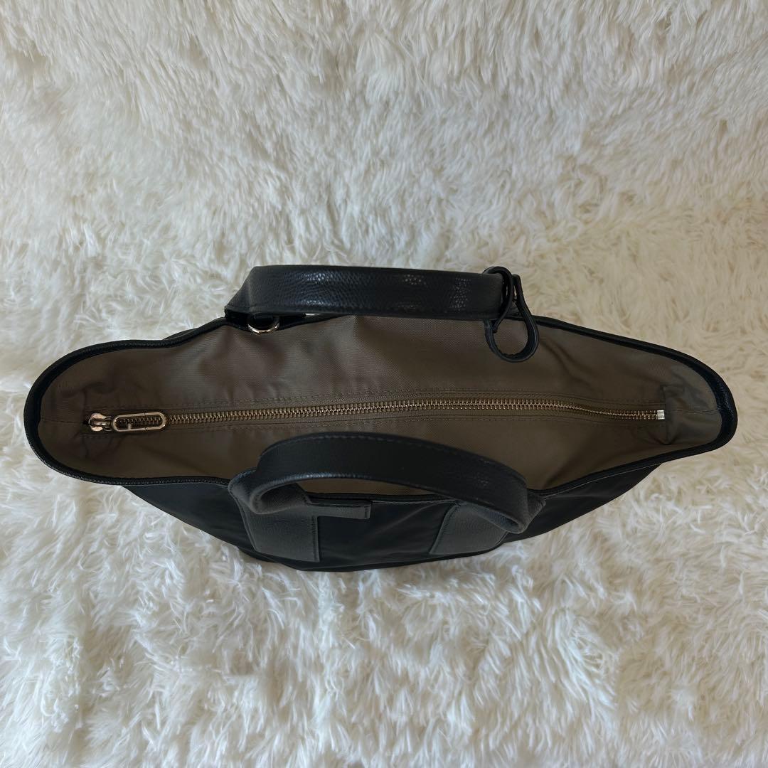 FURLA PIUMA フルラ　ピューマ　ショルダー　M ナイロンバッグ　黒