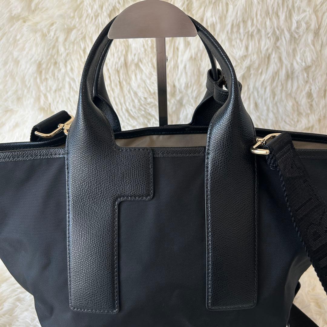 FURLA PIUMA フルラ　ピューマ　ショルダー　M ナイロンバッグ　黒