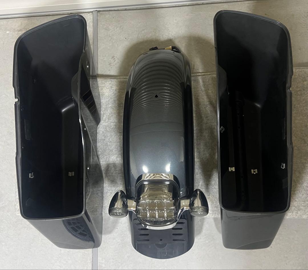 ハーレー純正 CVO サドルバック・リアフェンダー セット FLTRUSE