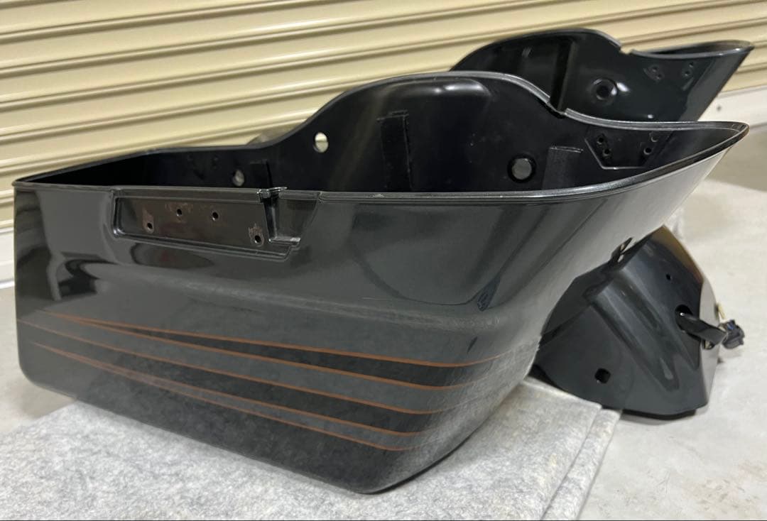 ハーレー純正 CVO サドルバック・リアフェンダー セット FLTRUSE