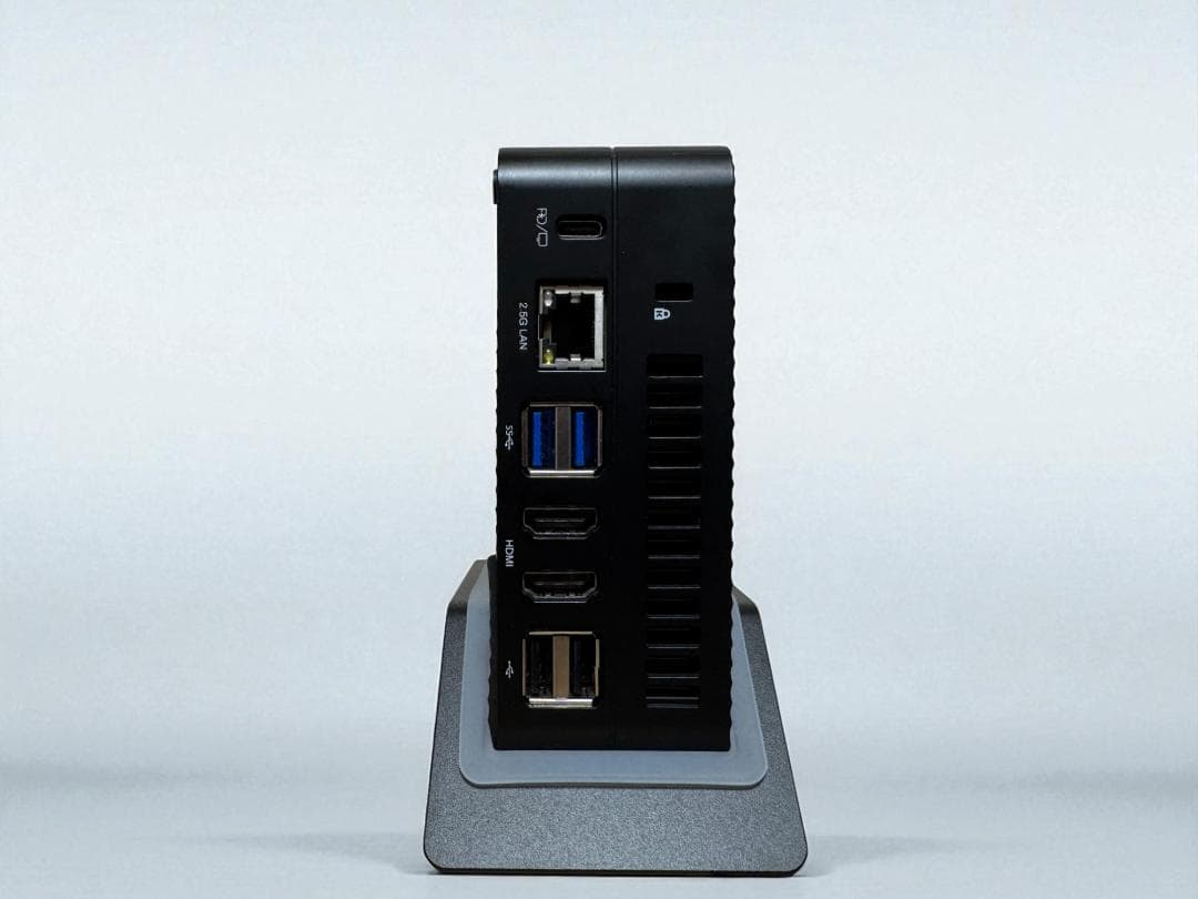 ⭐最終特価⭐高性能＆軽量⭐MINISFORUM UM560⭐