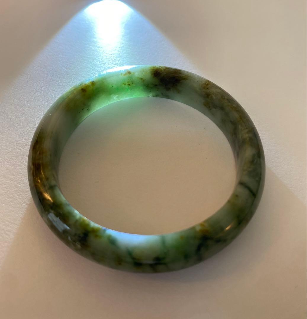 ミャンマー産天然翡翠バングル【Type A】58mm